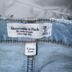 Abercrombie & Fitch Ankle Straight Ultra High Rise Curve Love Jeans 26/2S